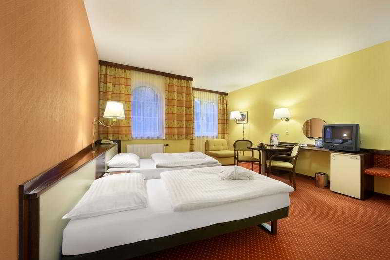 Hotel Caruso Baden Quarto foto