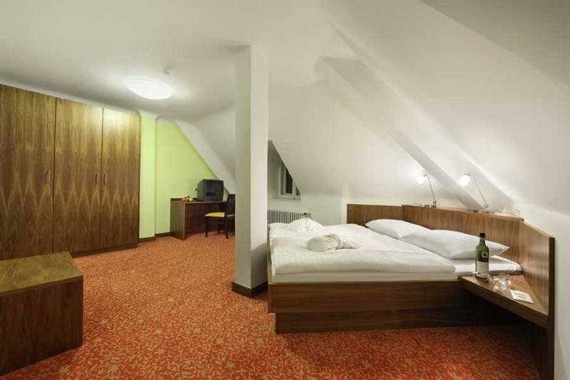 Hotel Caruso Baden Quarto foto