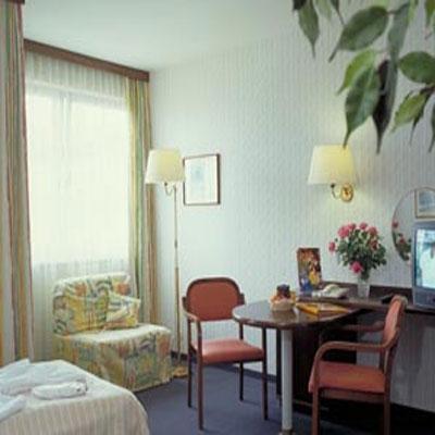 Hotel Caruso Baden Quarto foto